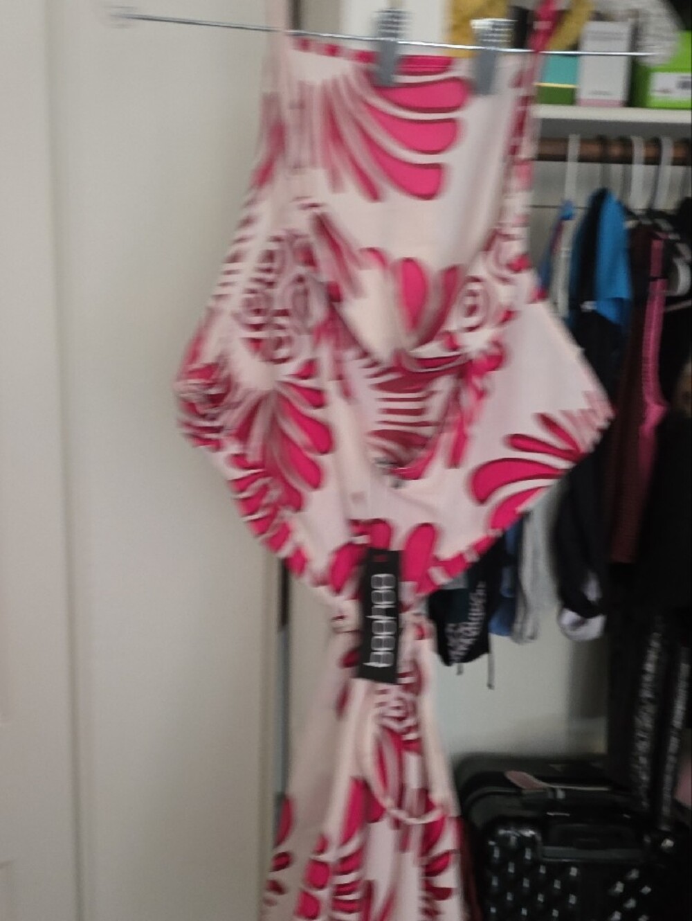 Boohoo Pink Floral Print Halter Midi Dress - Picture 6 of 10